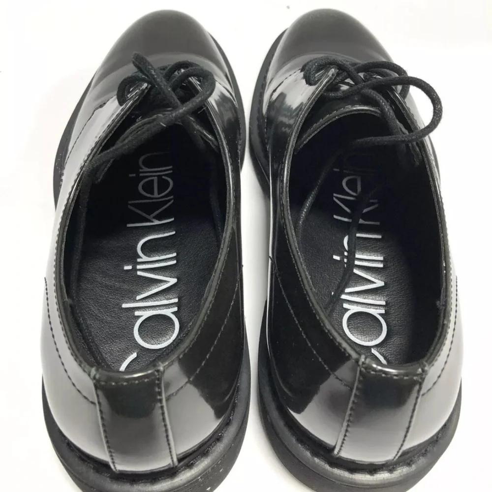 Calvin Klein Men’s Ferguson Brush Off Box Black Leather Oxford, Size 7.5 M